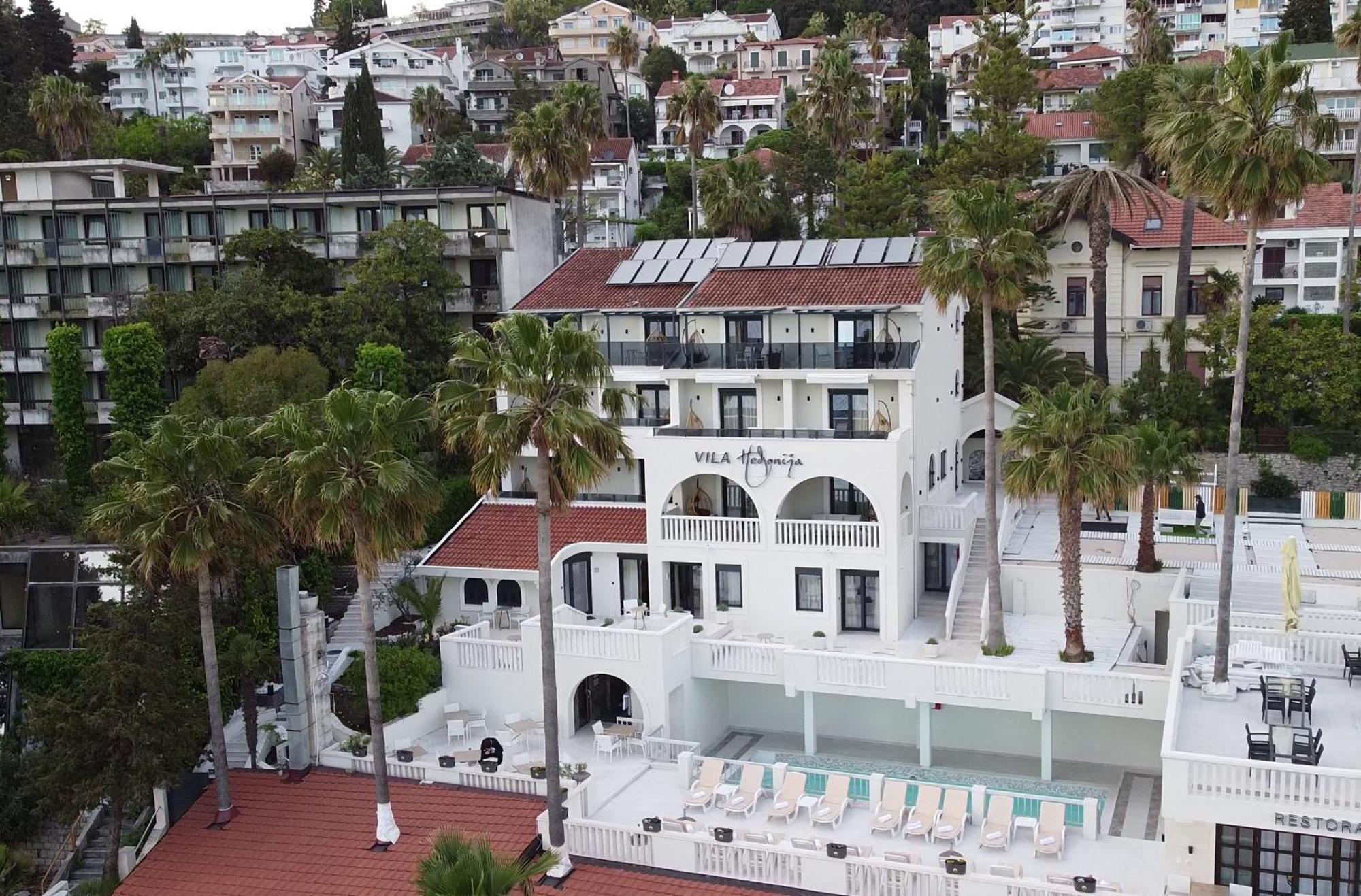 Hotel Vila Hedonija Herceg Novi Buitenkant foto