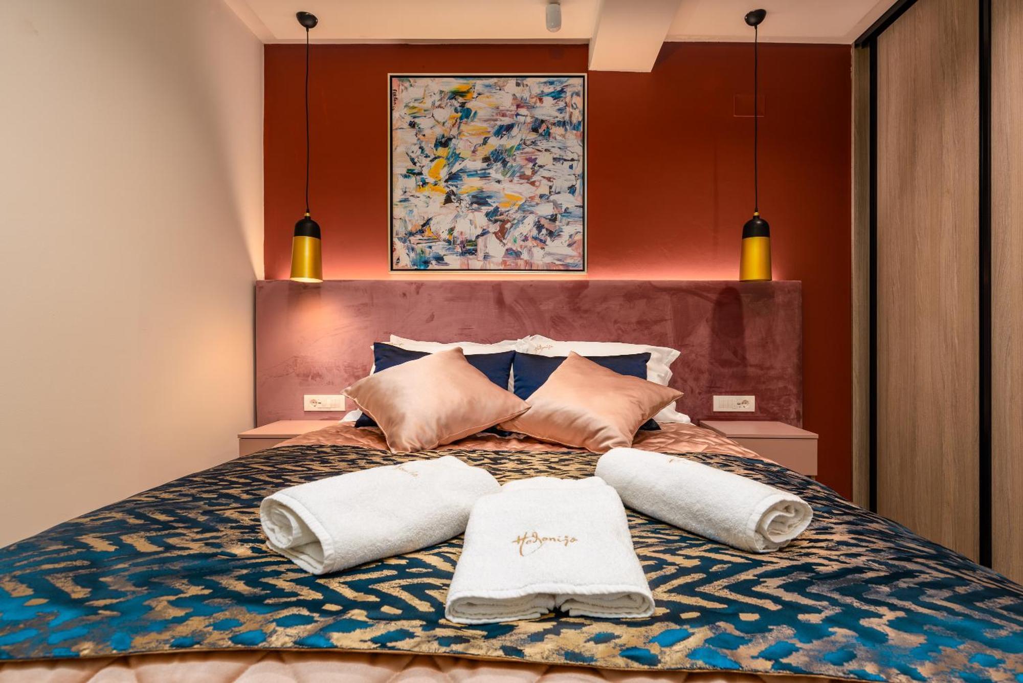 Hotel Vila Hedonija Herceg Novi Buitenkant foto